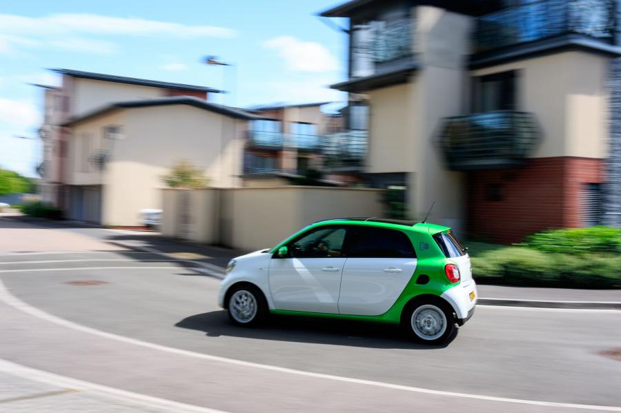  Smart ForFour Prime Electric Drive (W453) 2017 года  (UK) (фото 4 из 23)